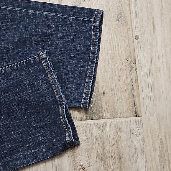 Lucky Brand 363 Vintage Straight jeans - Picture 7 of 8